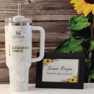 POLAR SWIRL - Stanley 40oz. The Quencher H2.0 Flowstate Tumbler🤍🩶🌻